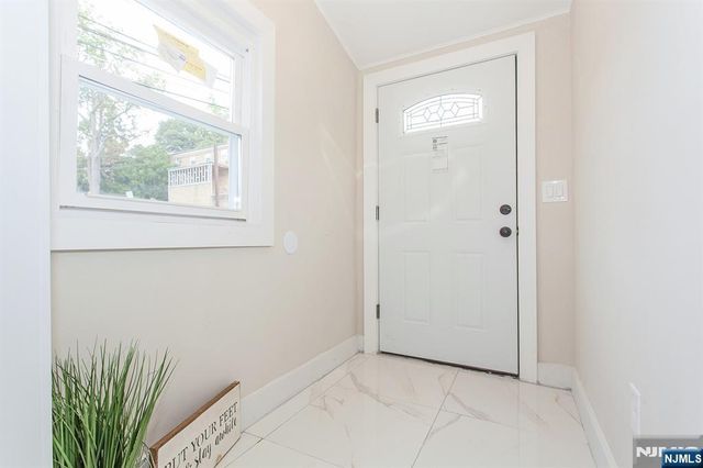 2389 3rd Street, Fort Lee, NJ 07024
