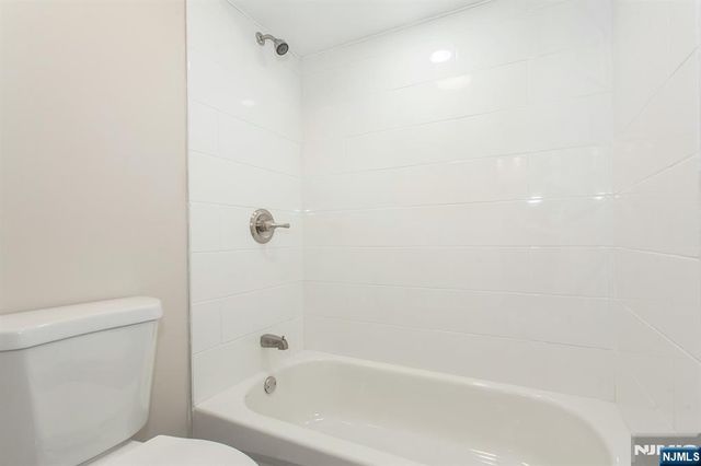 2389 3rd Street, Fort Lee, NJ 07024
