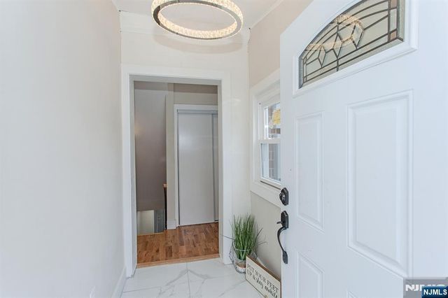 2389 3rd Street, Fort Lee, NJ 07024