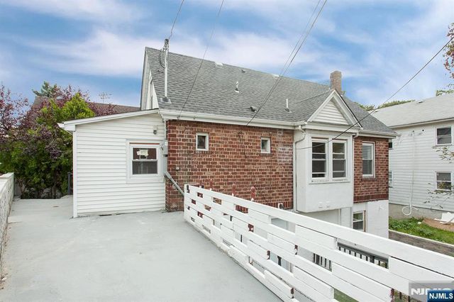 2389 3rd Street, Fort Lee, NJ 07024