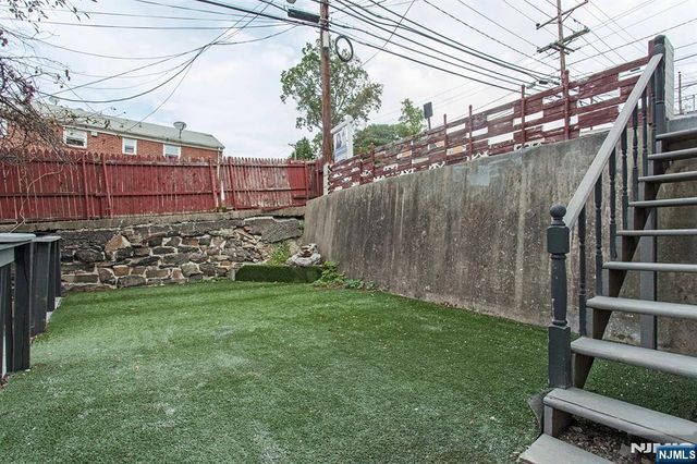2389 3rd Street, Fort Lee, NJ 07024