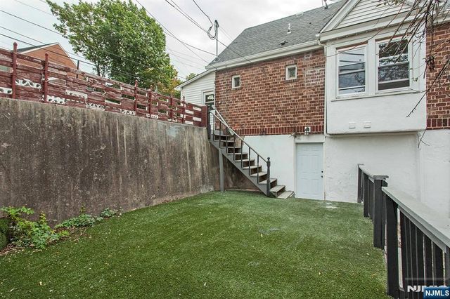 2389 3rd Street, Fort Lee, NJ 07024