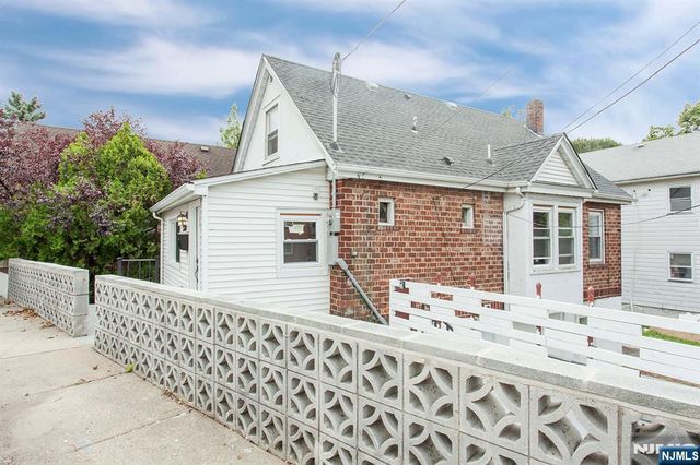 2389 3rd Street, Fort Lee, NJ 07024