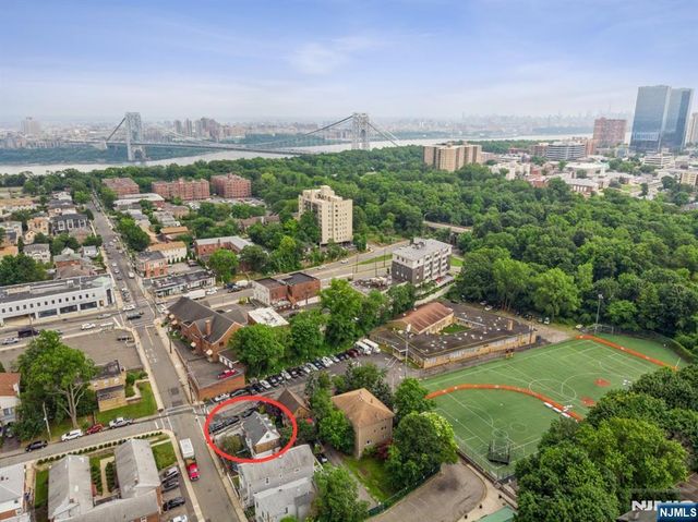 2389 3rd Street, Fort Lee, NJ 07024
