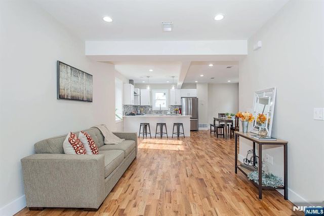 2389 3rd Street, Fort Lee, NJ 07024