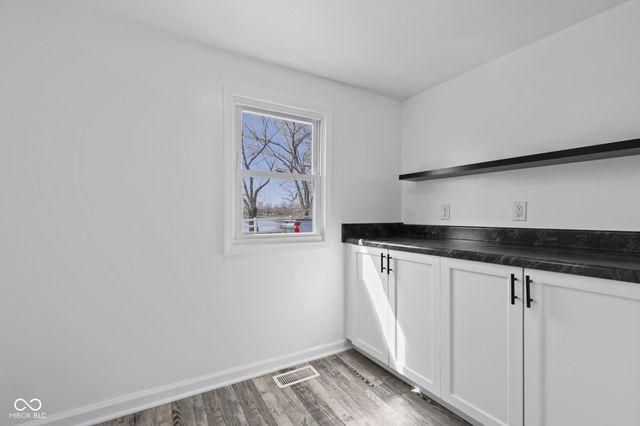 5452 E Hadley Road, Mooresville, IN 46158