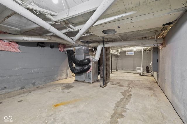 5452 E Hadley Road, Mooresville, IN 46158