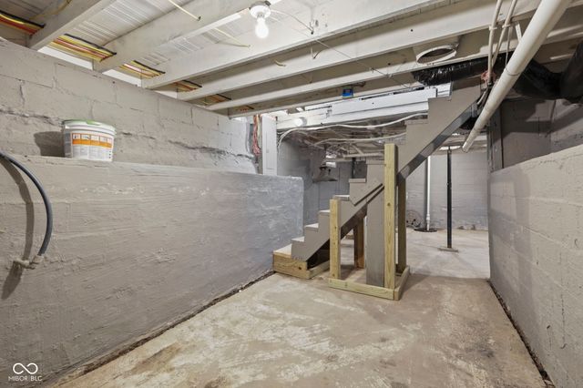 5452 E Hadley Road, Mooresville, IN 46158