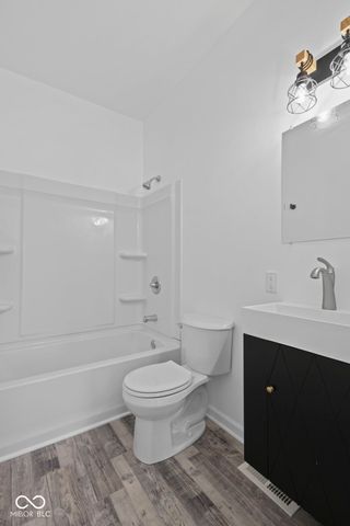 5452 E Hadley Road, Mooresville, IN 46158