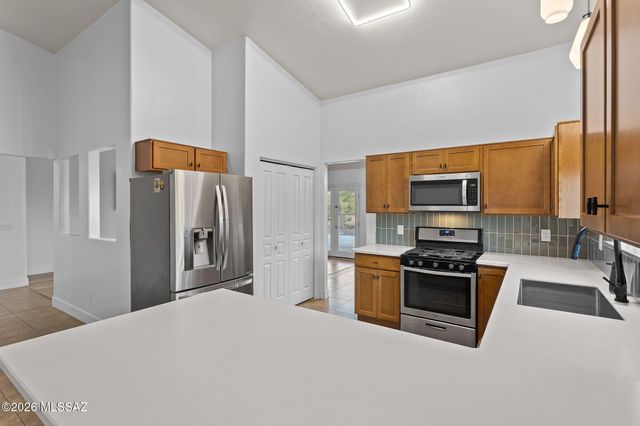 7023 W Cherry Tree Place, Tucson, AZ 85757