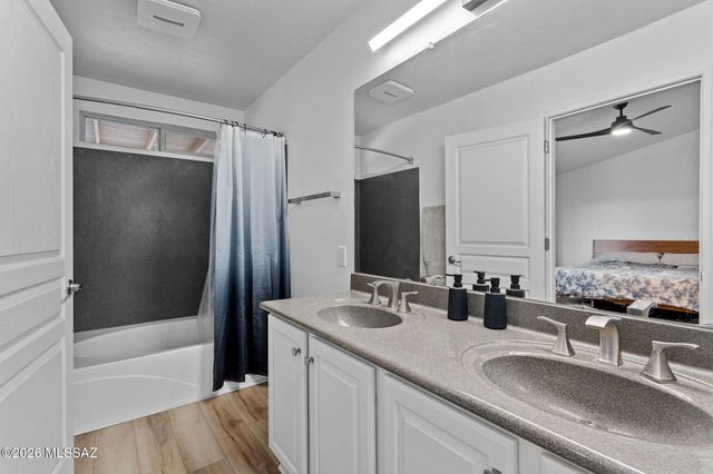 7023 W Cherry Tree Place, Tucson, AZ 85757