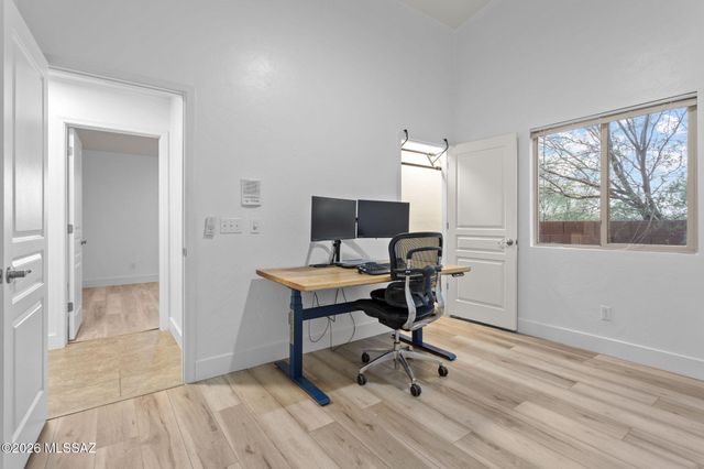 7023 W Cherry Tree Place, Tucson, AZ 85757