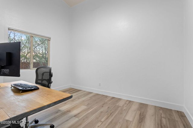 7023 W Cherry Tree Place, Tucson, AZ 85757