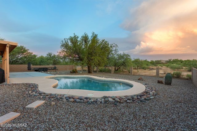 7023 W Cherry Tree Place, Tucson, AZ 85757