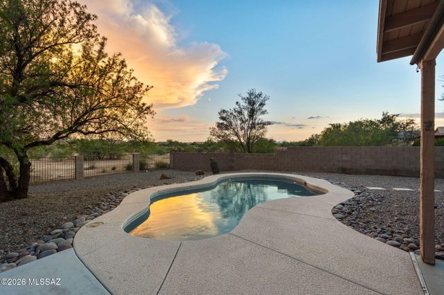 7023 W Cherry Tree Place, Tucson, AZ 85757