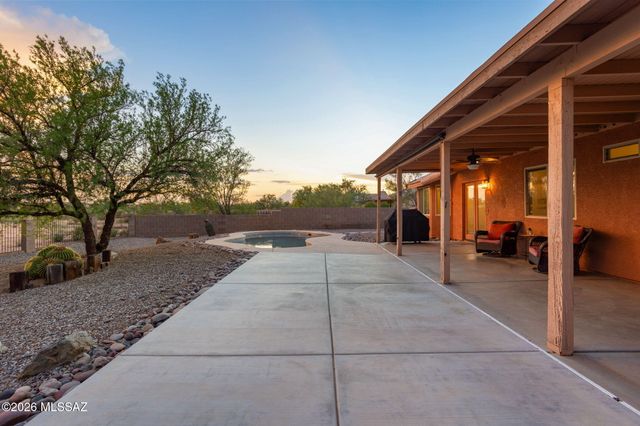 7023 W Cherry Tree Place, Tucson, AZ 85757