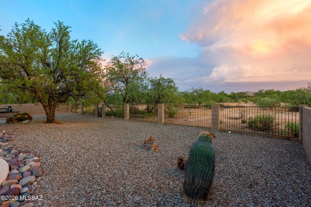 7023 W Cherry Tree Place, Tucson, AZ 85757