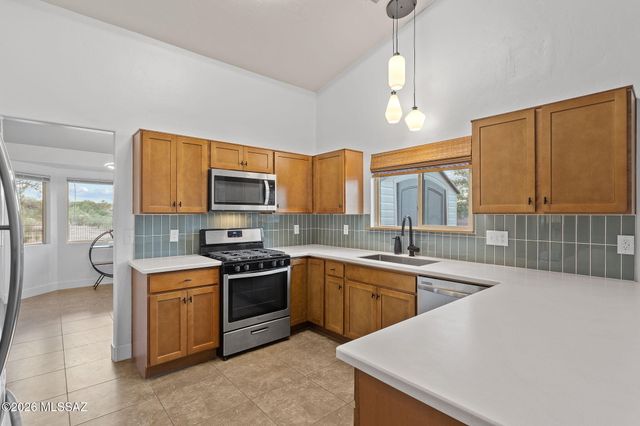 7023 W Cherry Tree Place, Tucson, AZ 85757