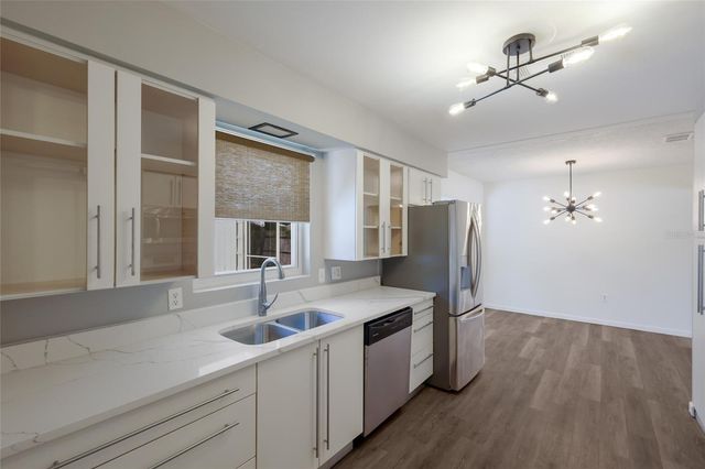 2654 GRAND CAYMAN STREET, Sarasota, FL 34231