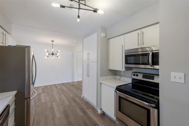 2654 GRAND CAYMAN STREET, Sarasota, FL 34231