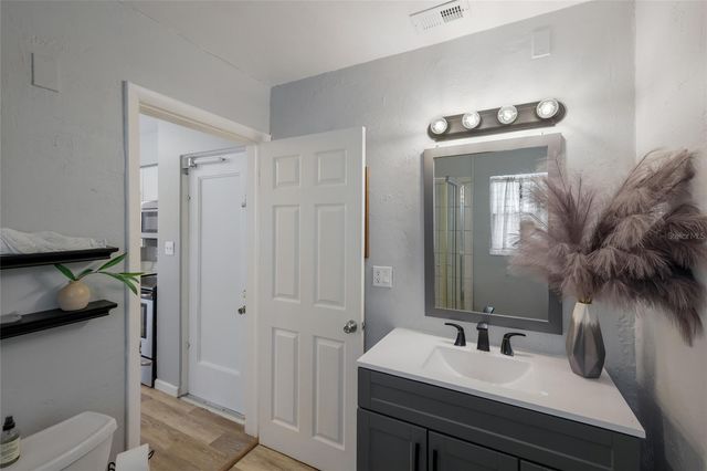 2654 GRAND CAYMAN STREET, Sarasota, FL 34231