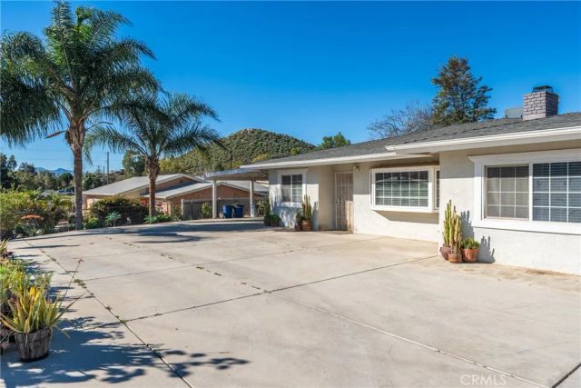 5361 Cedar, Jurupa Valley, CA 92509