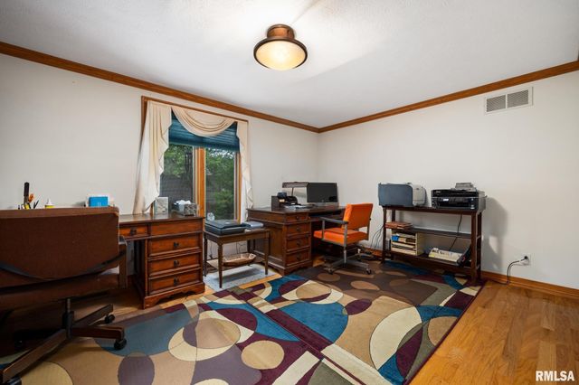 11201 N OAK TRAIL Drive, Peoria, IL 61615
