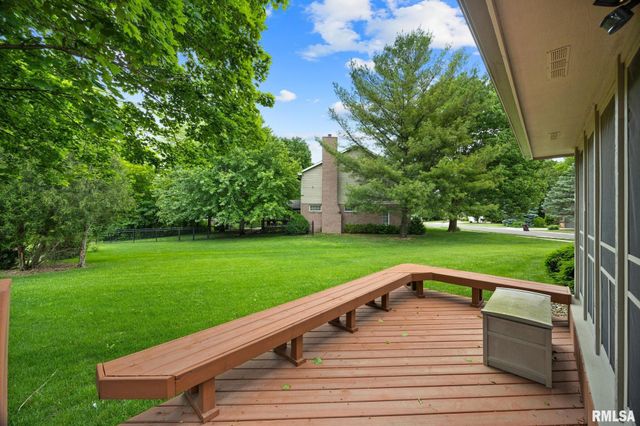 11201 N OAK TRAIL Drive, Peoria, IL 61615