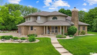 11201 N OAK TRAIL Drive, Peoria, IL 61615