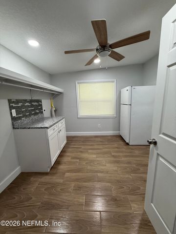 3930 COBALT Avenue E, Jacksonville, FL 32210