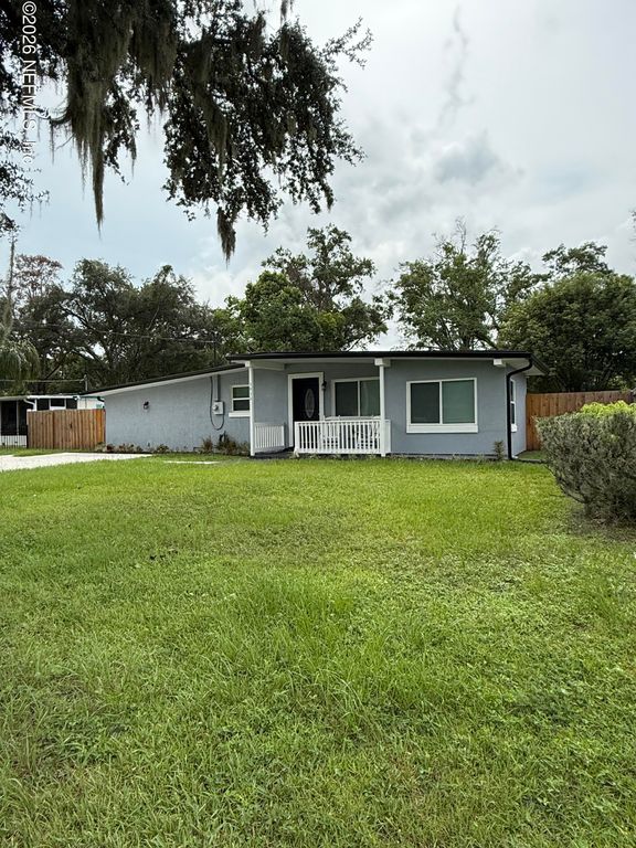 3930 COBALT Avenue E, Jacksonville, FL 32210