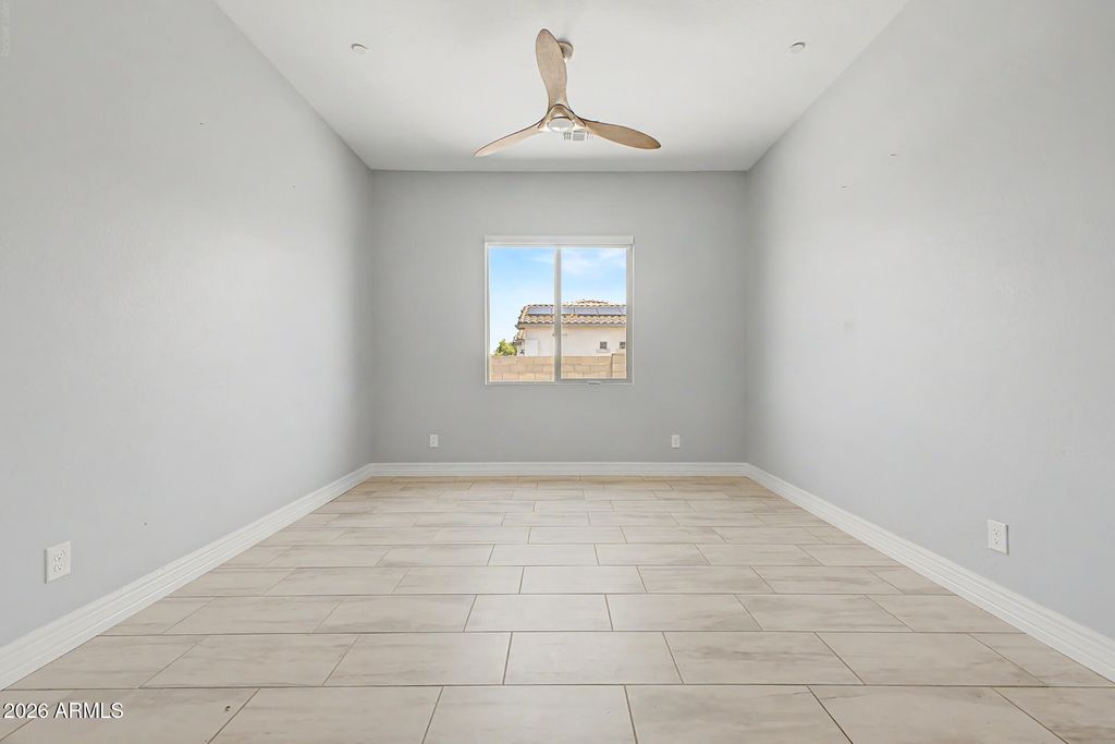 7563 W ELECTRA Lane, Peoria, AZ 85383 — photo 5