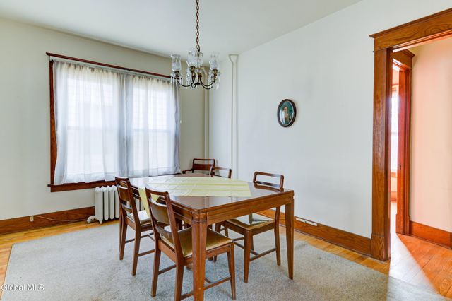 88 Maple Avenue, Voorheesville, NY 12186