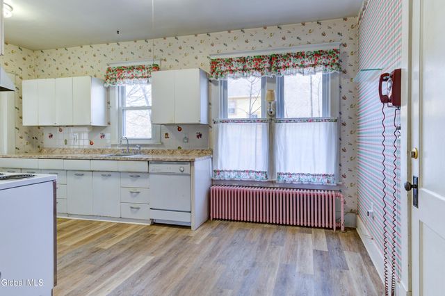 88 Maple Avenue, Voorheesville, NY 12186