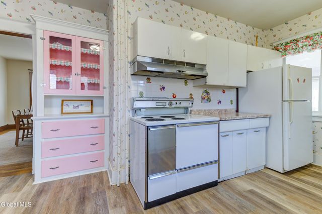 88 Maple Avenue, Voorheesville, NY 12186