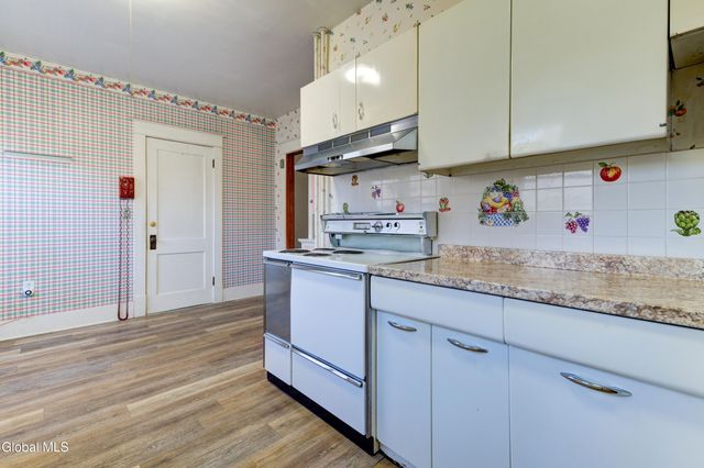 88 Maple Avenue, Voorheesville, NY 12186