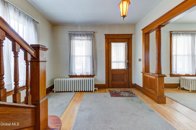 88 Maple Avenue, Voorheesville, NY 12186