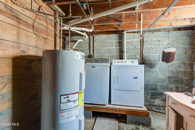 88 Maple Avenue, Voorheesville, NY 12186