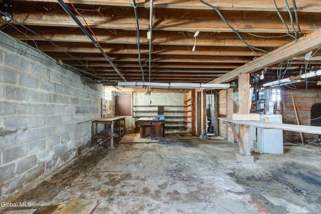 88 Maple Avenue, Voorheesville, NY 12186