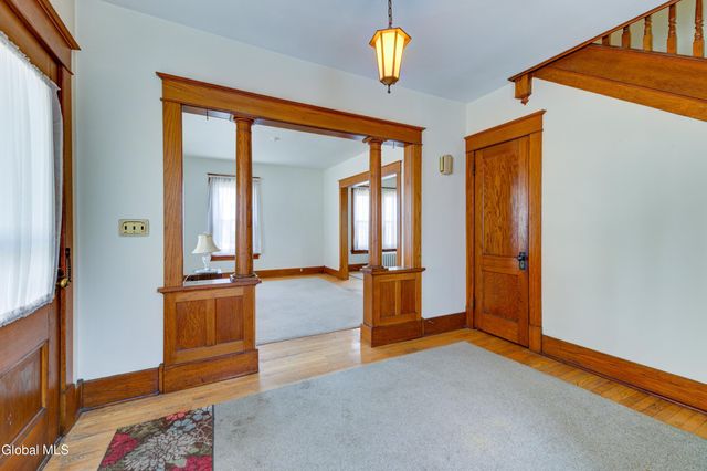 88 Maple Avenue, Voorheesville, NY 12186