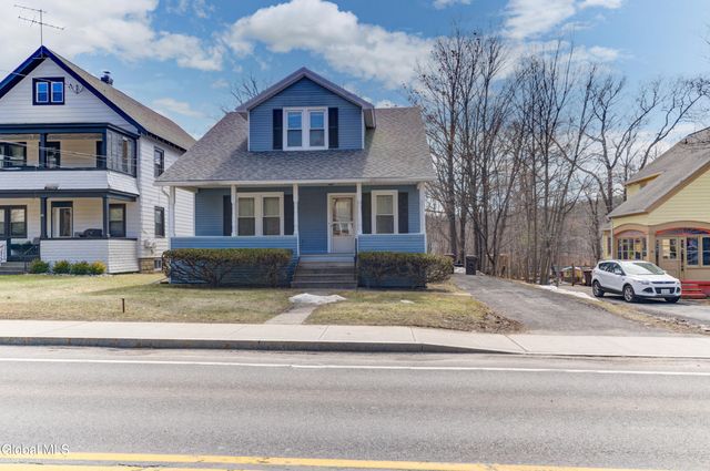 88 Maple Avenue, Voorheesville, NY 12186