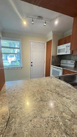 1501 NE 191st St C107, Miami, FL 33179