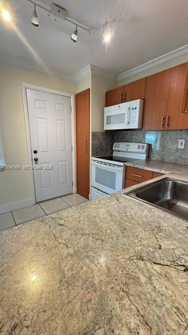 1501 NE 191st St C107, Miami, FL 33179