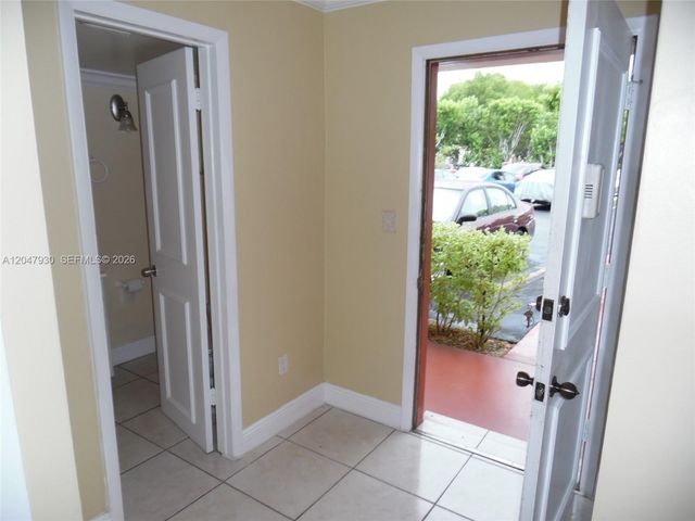 1501 NE 191st St C107, Miami, FL 33179