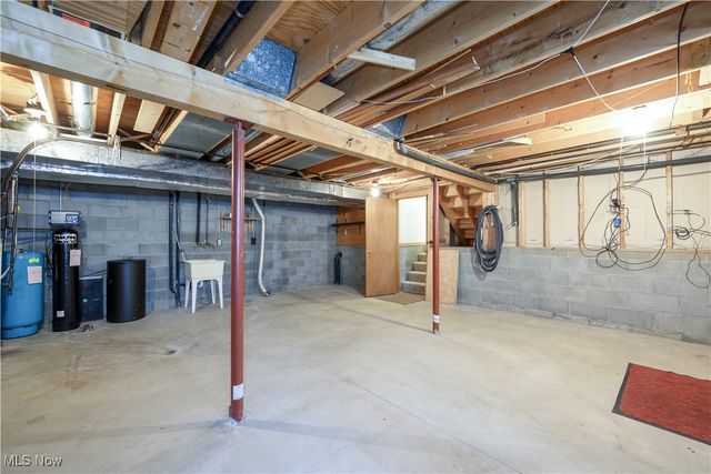 5123 Troyer Drive, Kent, OH 44240