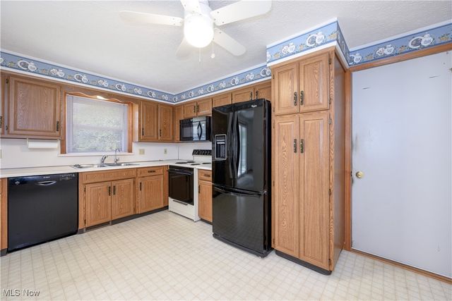 5123 Troyer Drive, Kent, OH 44240