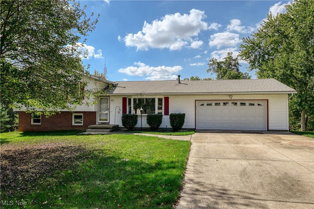 5123 Troyer Drive, Kent, OH 44240