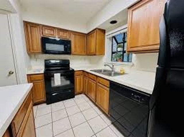 15221 Berry Trail 608, Dallas, TX 75248