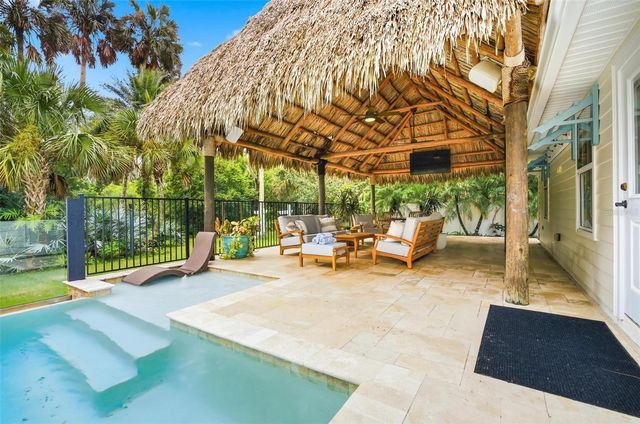 10 PAMELA PARKWAY, Palm Coast, FL 32137