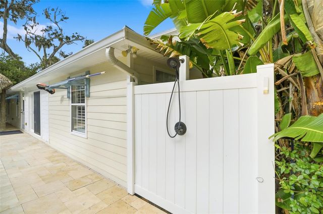 10 PAMELA PARKWAY, Palm Coast, FL 32137